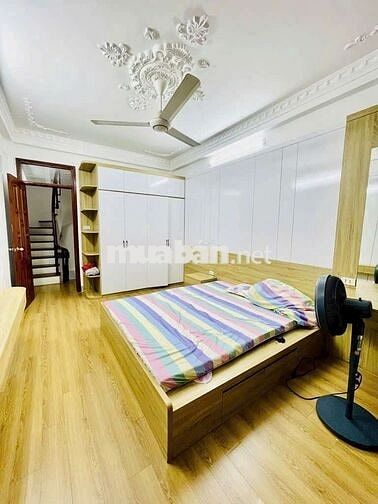 LÁNG HẠ - DÂN XÂY 35M2 X 5T - NGÕ RỘNG 3M - 2 THOÁNG - 30M RA PHỐ