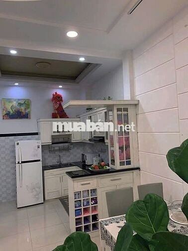 Cho thuê nhà Full Nội Thất Huỳnh Văn Bánh 4PN, giá 18 triệu