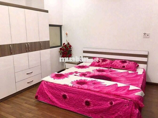 Chủ Cần Bán Gấp Nhà Trung Tâm Gần biển 400m và gần Chợ 200m  Phường VT