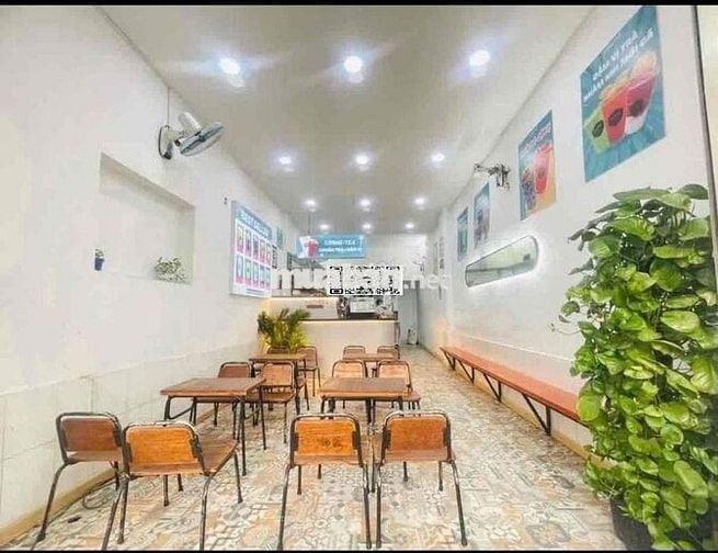 CHO THUÊ NHÀ 2 TẦNG MẶT TIỀN CAFE VỈA HÈ 3M NGAY NGÃ 4 PHÚ NHUẬN