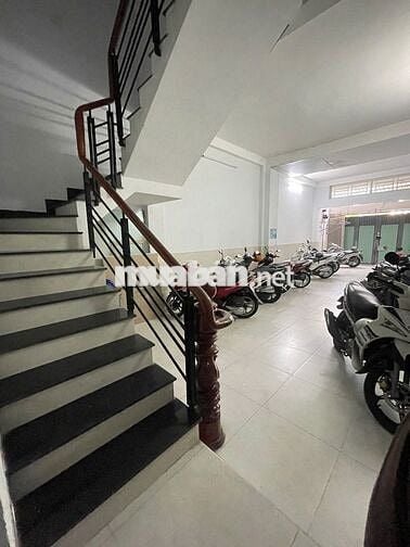 PHÒNG TRỌ 34m2 CỬA SỔ, BAN CÔNG LỚN Ở BÌNH THẠNH GẦN ĐẠI HỌC VĂN LANG