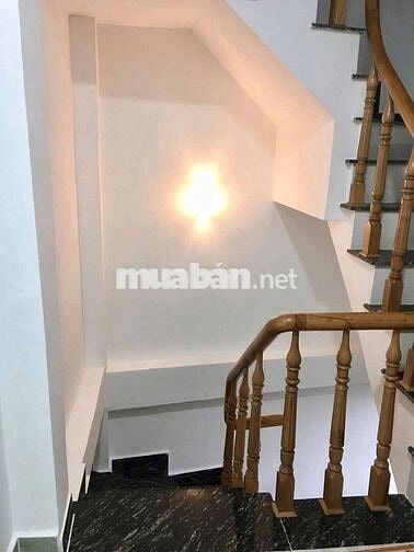 Chủ Cần Bán Gấp Nhà Trung Tâm Gần biển 400m và gần Chợ 200m  Phường VT