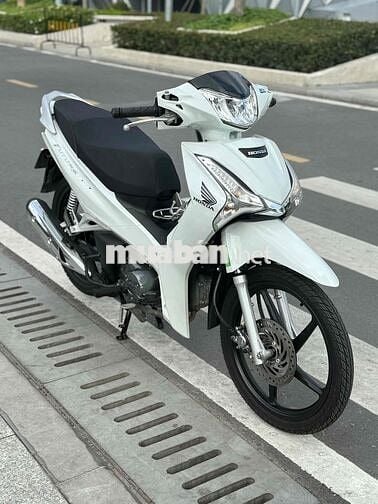 Future Led 2023 Trắng Đen Thể Thao Odo 9k Zin