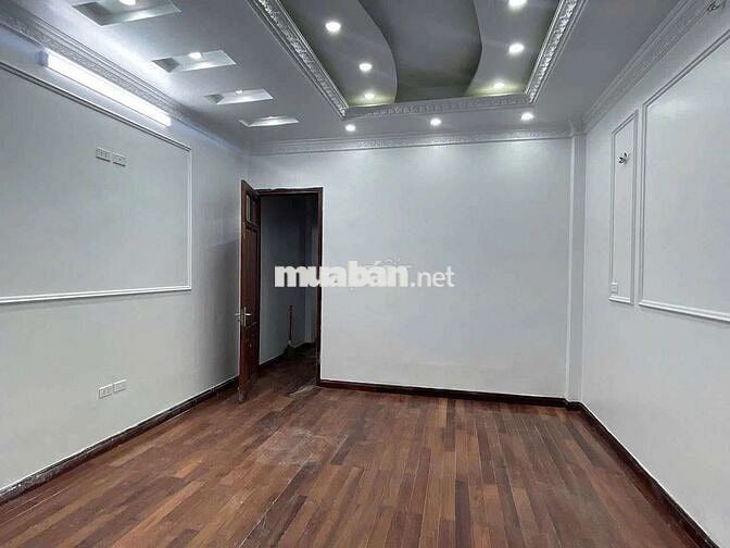 Nhà ngõ 98 Thái Hà, 20m ra phố, ngõ to