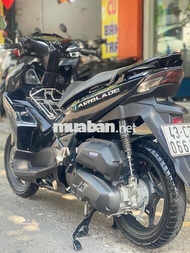 AB 4V đen bóng siêu hot cho ae chạy
