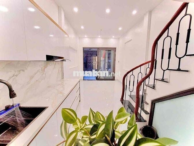 Siêu Hiếm! Thái Hà, ba gác đỗ cửa, lô góc, 30m ra ô tô tránh, 43m2*5T