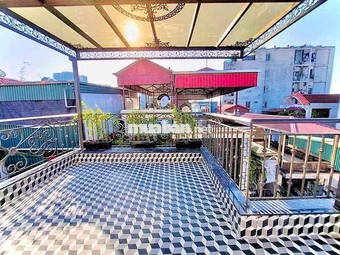 Siêu Hiếm! Thái Hà, ba gác đỗ cửa, lô góc, 30m ra ô tô tránh, 43m2*5T