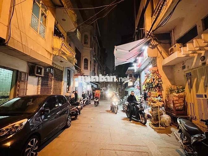 Mặt phố Tân Ấp, kinh doanh, 42m2, 4 tầng, giá 11.9 tỷ