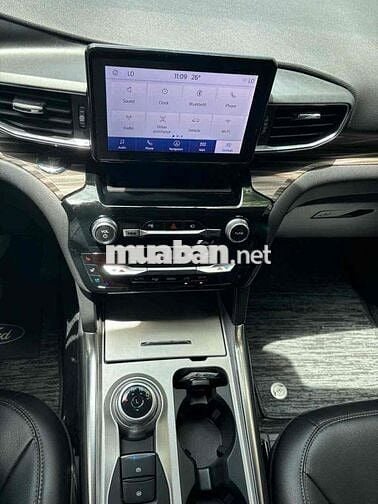 Ford Explorer 2023 - 8900 km siêu lướt