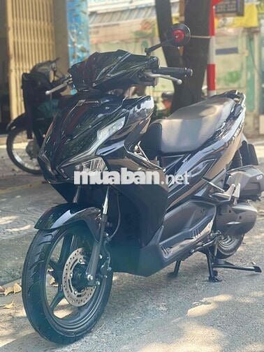AB 4V đen bóng siêu hot cho ae chạy