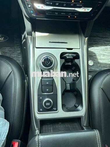 Ford Explorer 2023 - 8900 km siêu lướt