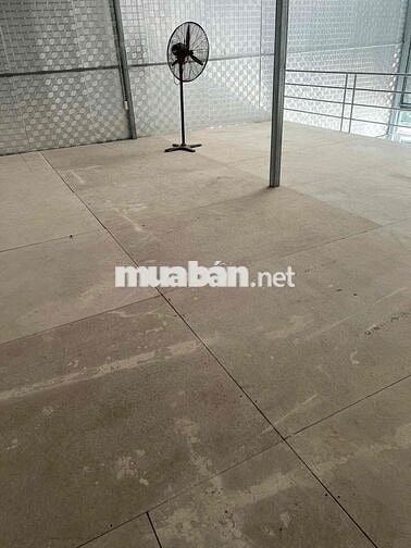 Cho thuê nhà 73m2 tại Ngọc Thuỵ (làng Bắc Biên), Làm kinh doanh, kho