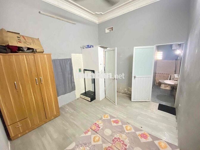 PHÒNG TRỌ KHÉP KÍN GIÁ RẺ 25m2 ở 158 Nguyễn Văn Cừ