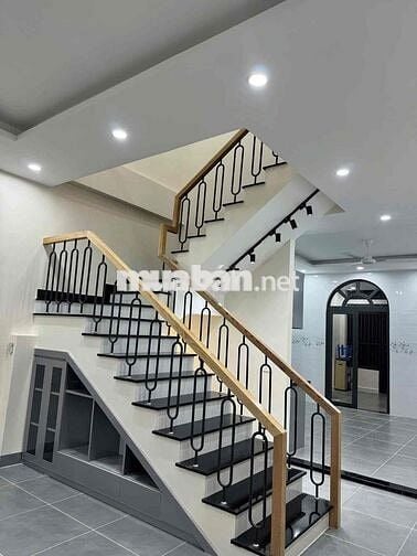 TÔI BÁN NHÀ ĐƯỜNG BÌNH HƯNG. 46m2. 1 Tỷ 645 triệu