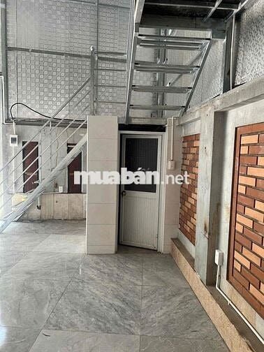Cho thuê nhà 73m2 tại Ngọc Thuỵ (làng Bắc Biên), Làm kinh doanh, kho