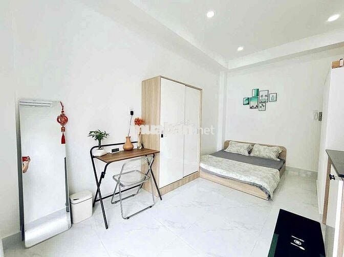 CĂN HỘ CAO CẤP CỬA SỔ RỘNG THOÁNG MÁT - NỘI THẤT MỚI TINH