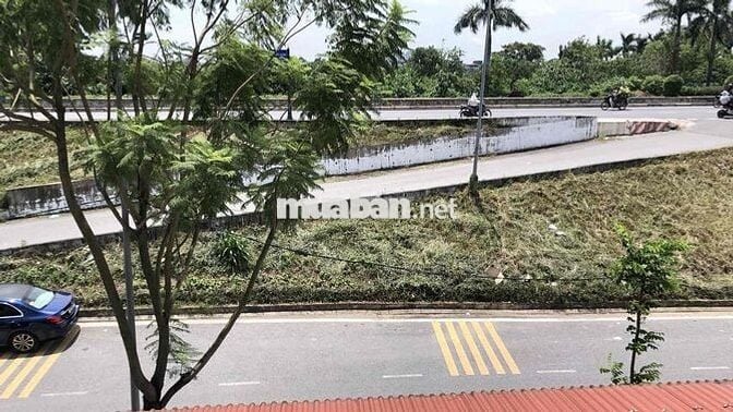 CHO THUÊ  TẦNG HẦM VÀ TẦNG 1  LÀM VĂN PHÒNG HOẶC KD