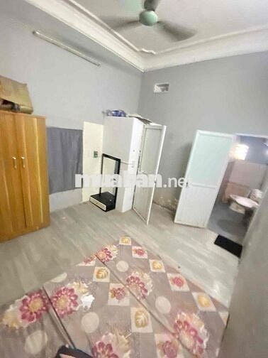 PHÒNG TRỌ KHÉP KÍN GIÁ RẺ 25m2 ở 158 Nguyễn Văn Cừ