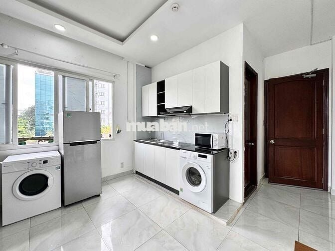 1 PHÒNG NGỦ CỬA SỔ LỚN - 45m2 - MẶT TIỀN NGUYỄN TRÃI - QUẬN 1