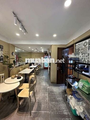 Bán TT mp, Tầng 1, Trục chính Quỳnh Mai, KD Bia, Cafe, Siêu Thị....