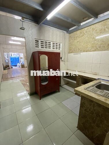 Nhà trọ nguyên căn sát mặt tiền Quang Trung