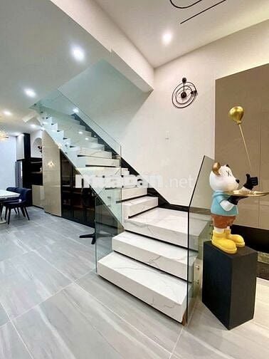 NHÀ MỚI 1 TRỆT 1 LẦU SIÊU ĐẸP NGAY GIỮA LÒNG BÌNH CHÁNH CHỈ 1TỶ150TR