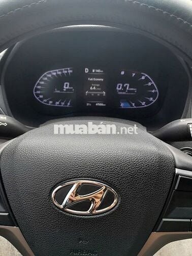 Hyundai Accent 2023 1.4 AT - 47000 km