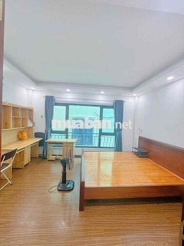 BÁN NHÀ ĐẠI TỪ SÁT HỒ LINH ĐÀM GẦN PHỐ DT: 48m2, MT4,6m, 6 Tầng.