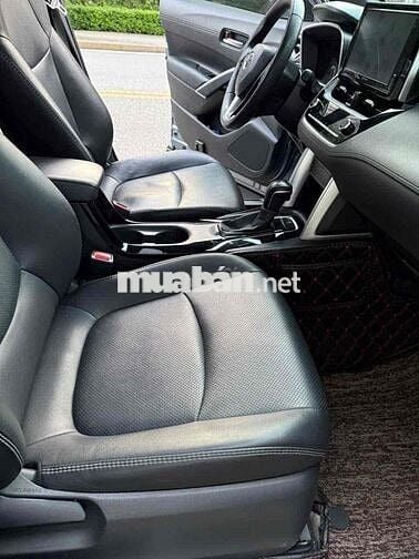 Toyota Corolla Cross  1.8V sc cuối 2020 cực đẹp