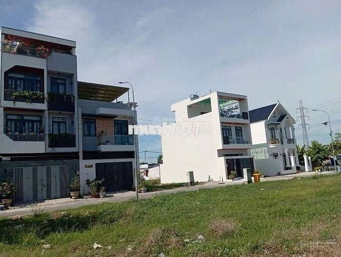 Bán Gấp Lô Đất Đẹp Sổ Riêng Xây Tự Do Phan Hoàng Phan Thái,Bình Chánh