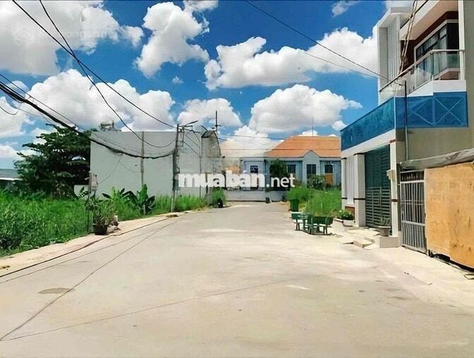 CHÍNH CHỦ CẦN BÁN LÔ ĐẤT 85m2, TÂN LIÊM, BÌNH CHÁNH, giá 2 tỷ 250, SHR