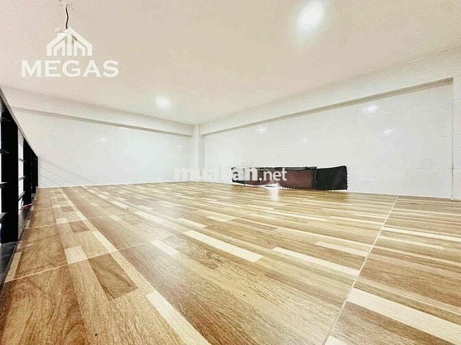 GÁC LỬNG FULL NỘI THẤT RỘNG 45M2 CỬA SỔ TRỜI BAO THOÁNG MÁT SẠCH SẼ