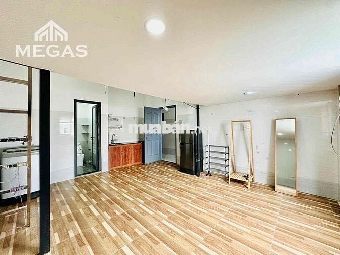 GÁC LỬNG FULL NỘI THẤT RỘNG 45M2 CỬA SỔ TRỜI BAO THOÁNG MÁT SẠCH SẼ
