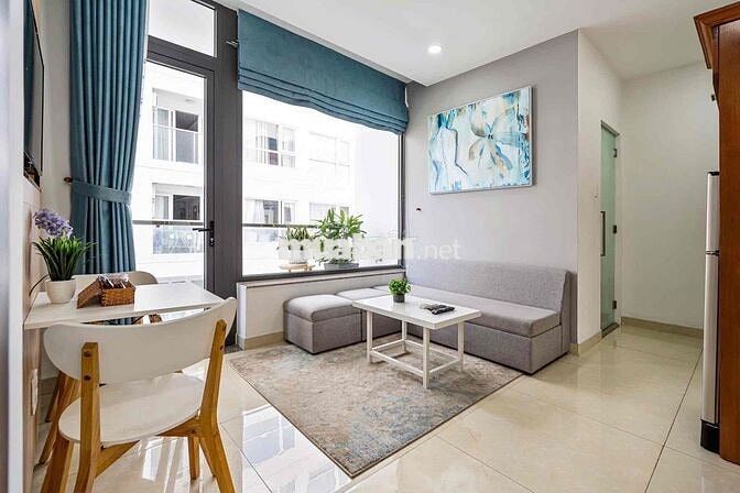 Khai trương căn hộ ban công thoáng full nội thất Trần Hưng Đạo quận 1