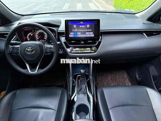 Toyota Corolla Cross  1.8V sc cuối 2020 cực đẹp