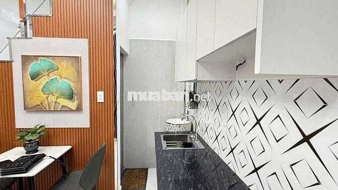 Nhà đẹp xinh 2 Tầng, DTSD 31m, Đường Phan Văn Trị, Gò vấp, Nhỉnh 2 Tỷ