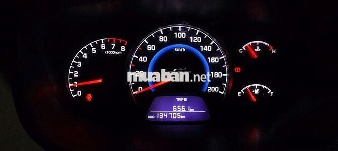 cần bán lại huyndai i10