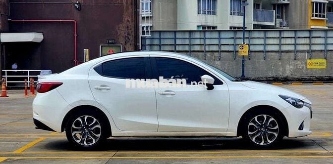 Mazda 2 AT 2017 - 93000 km - Siêu Đẹp