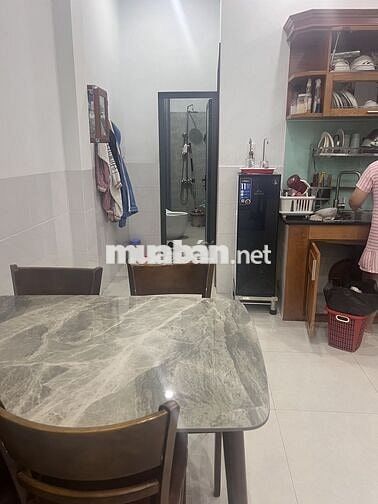Bán nhà hẻm chợ thạnh xuân 120m2, 3 phòng ngủ, 1 trệt 1 lầu