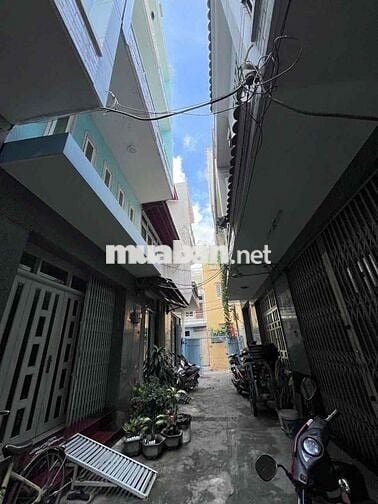 Nhà P.5 Quận 8 gần chợ bùi minh trực