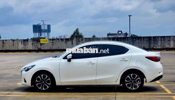 Mazda 2 AT 2017 - 93000 km - Siêu Đẹp