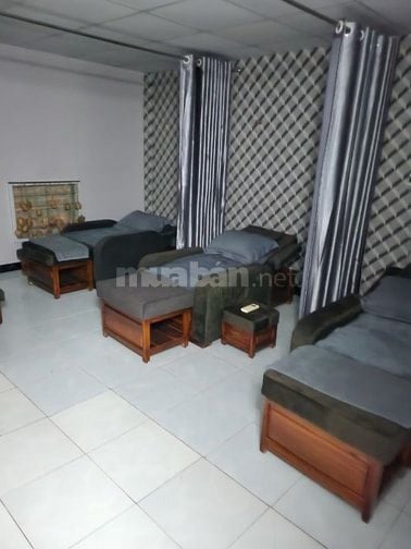 Cho thuê nha NC gần mặt tiền, liền kề Q1
