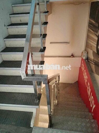 Cho thuê nhà MT 169A Ngô Gia Tự Q10, 4x10m, trệt 2 lầu, giá 33 triệu