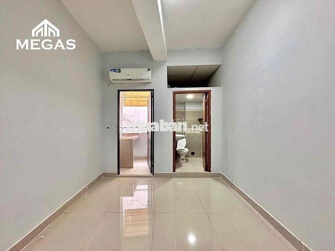 Studio Cửa Sổ Ban Công - Đủ Tiện Nghi_Bảo vệ Hầm xe Thang Máy