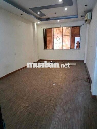Cho thuê nhà MT 169A Ngô Gia Tự Q10, 4x10m, trệt 2 lầu, giá 33 triệu