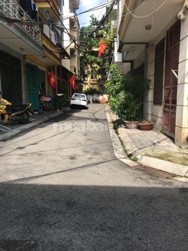 Nhà ngõ 97 Văn Cao Ba Đình 34m2 5 tầng, mặt tiền 5m 8,5 tỷ.