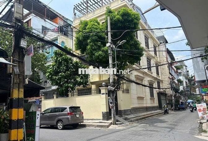 Cho Thuê Góc 2 Mặt Tiền Nguyễn Gia Trí P25 Quận Bình Thạnh 9x21 4 Tầng