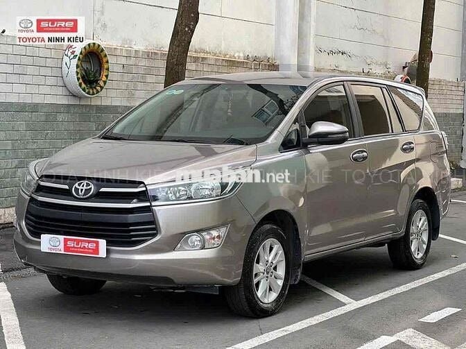 Toyota Innova 2017 2.0E - 145000 km