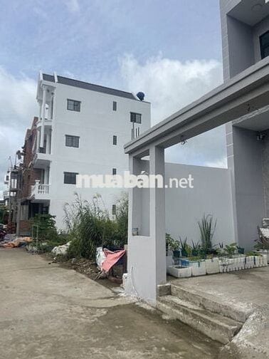THỔ CƯ- MẶT TIỀN HẺM XH CÁCH 826C 100M-XÂY DỰNG TD - CHỈ NHỈNH 1TY680