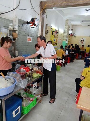 Mặt bằng bán quán cơm bình dân